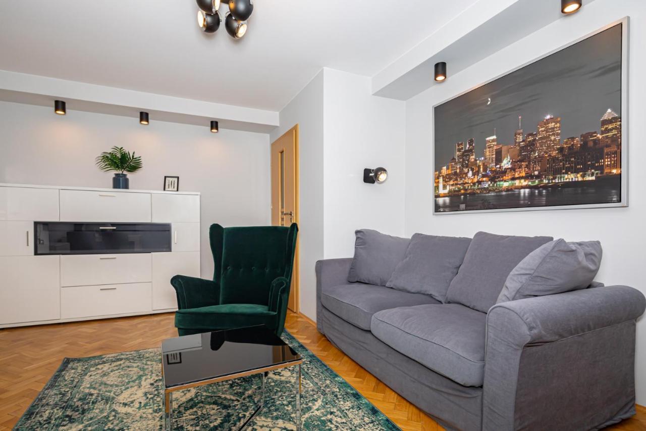 V3 Ordona 20A Apartment คาโตวีตเซ ภายนอก รูปภาพ